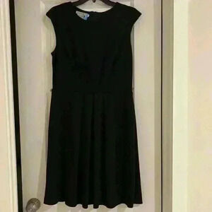 Maggy London Black Shoulder Dress‎